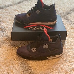 Jordan 4 Retro